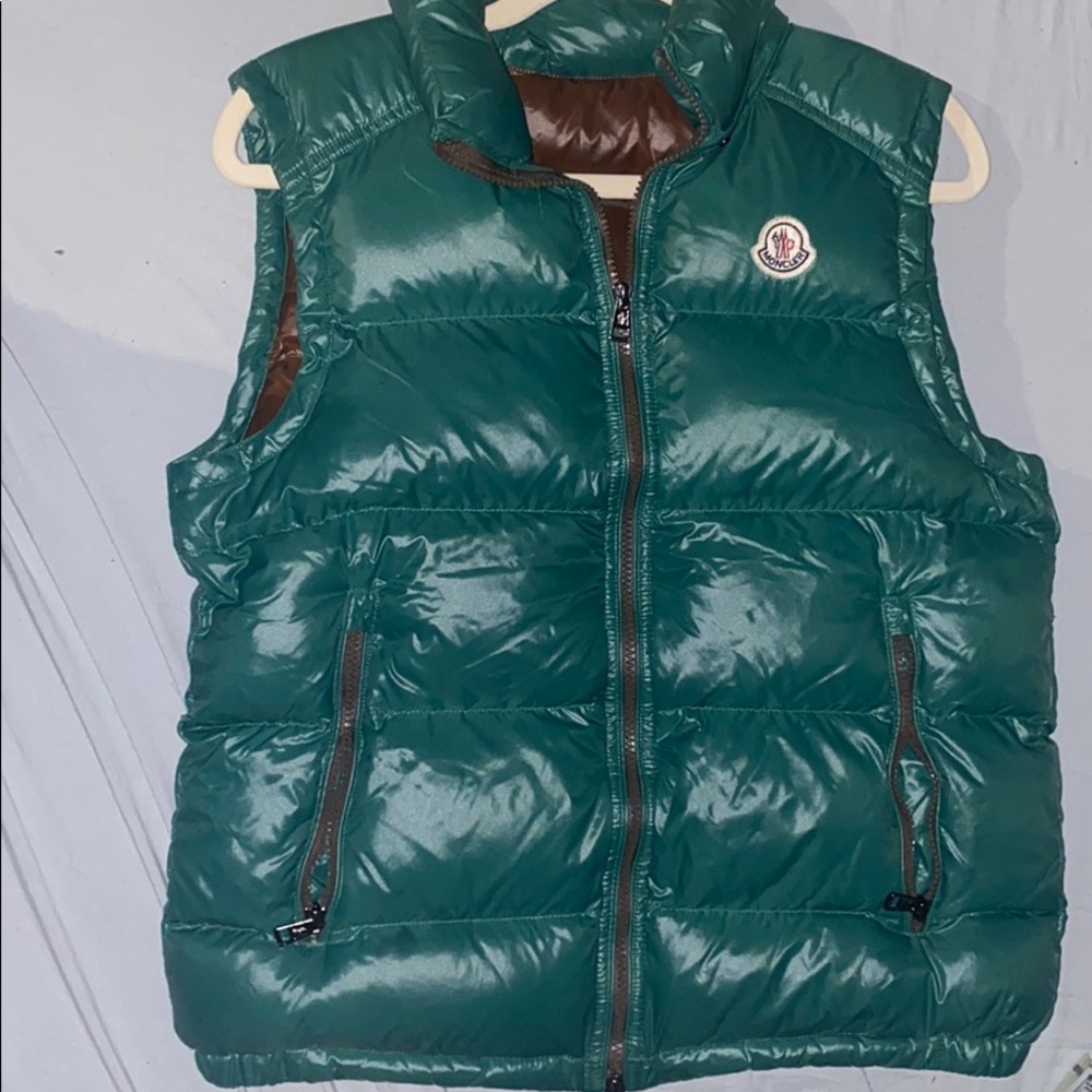 size 1 moncler vest in forest green